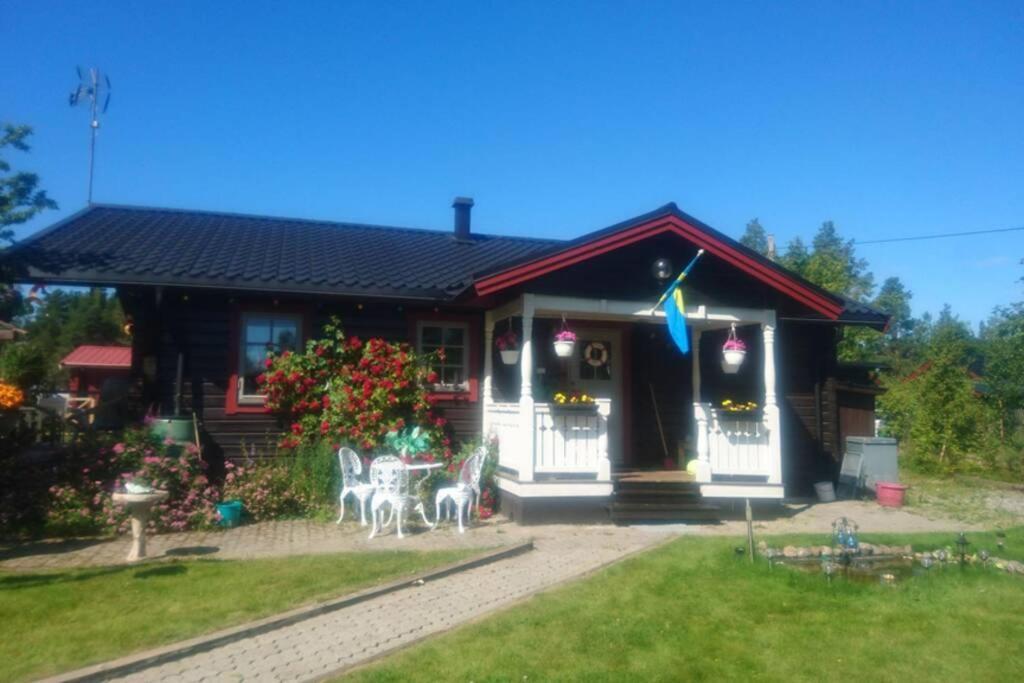 Cosy Non Smoking Cabin Close To Beach,Alnoe Sundsvall Exterior foto